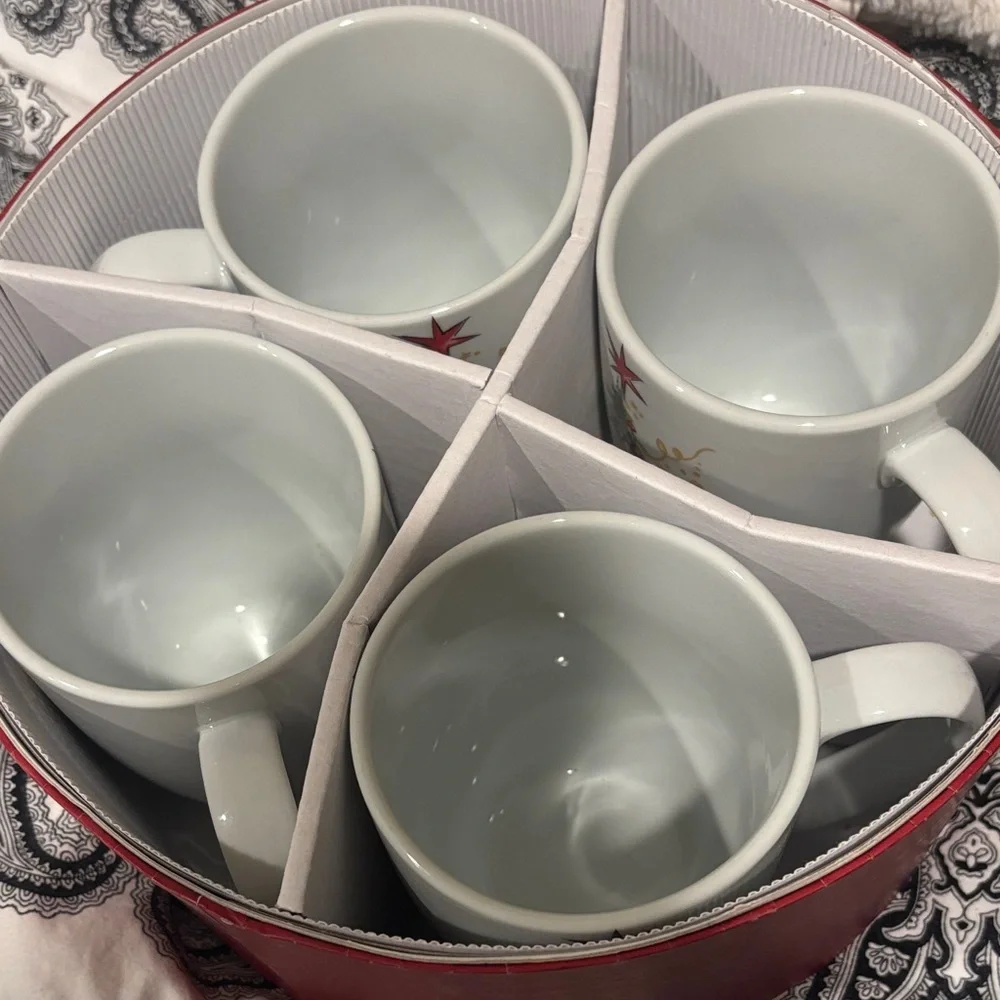 Pottery Barn‎ Christmas Tree Mug set of 4 in the box